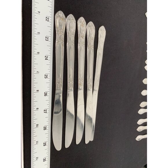 32 Piece Lot Stainless Steel Japan Marked Flatware - Picture 6 of 12